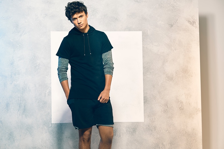 Boohoo Goes Noir: Sport Collection
