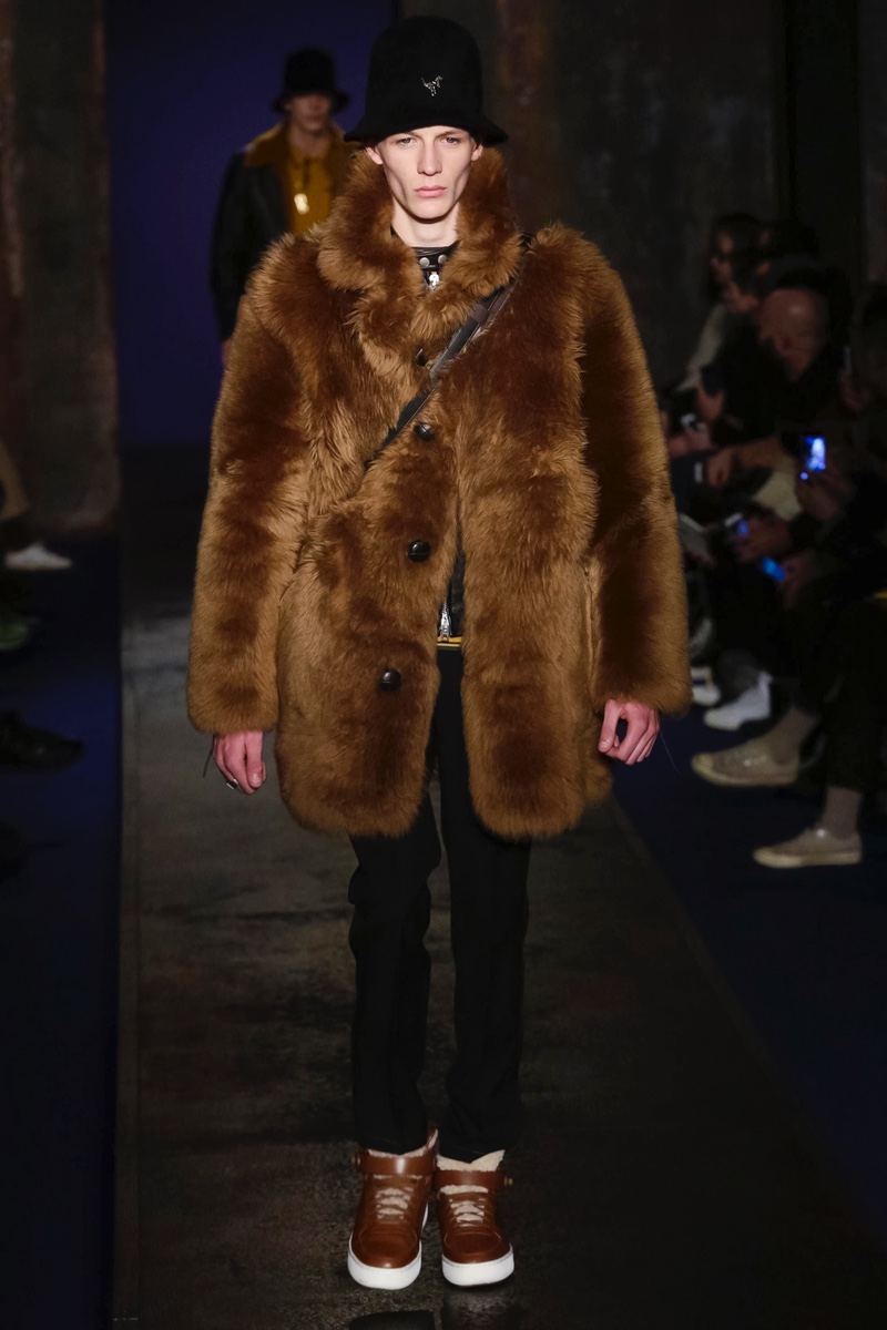 Coach reintroduces shearling into its fall-winter 2016 men's collection.