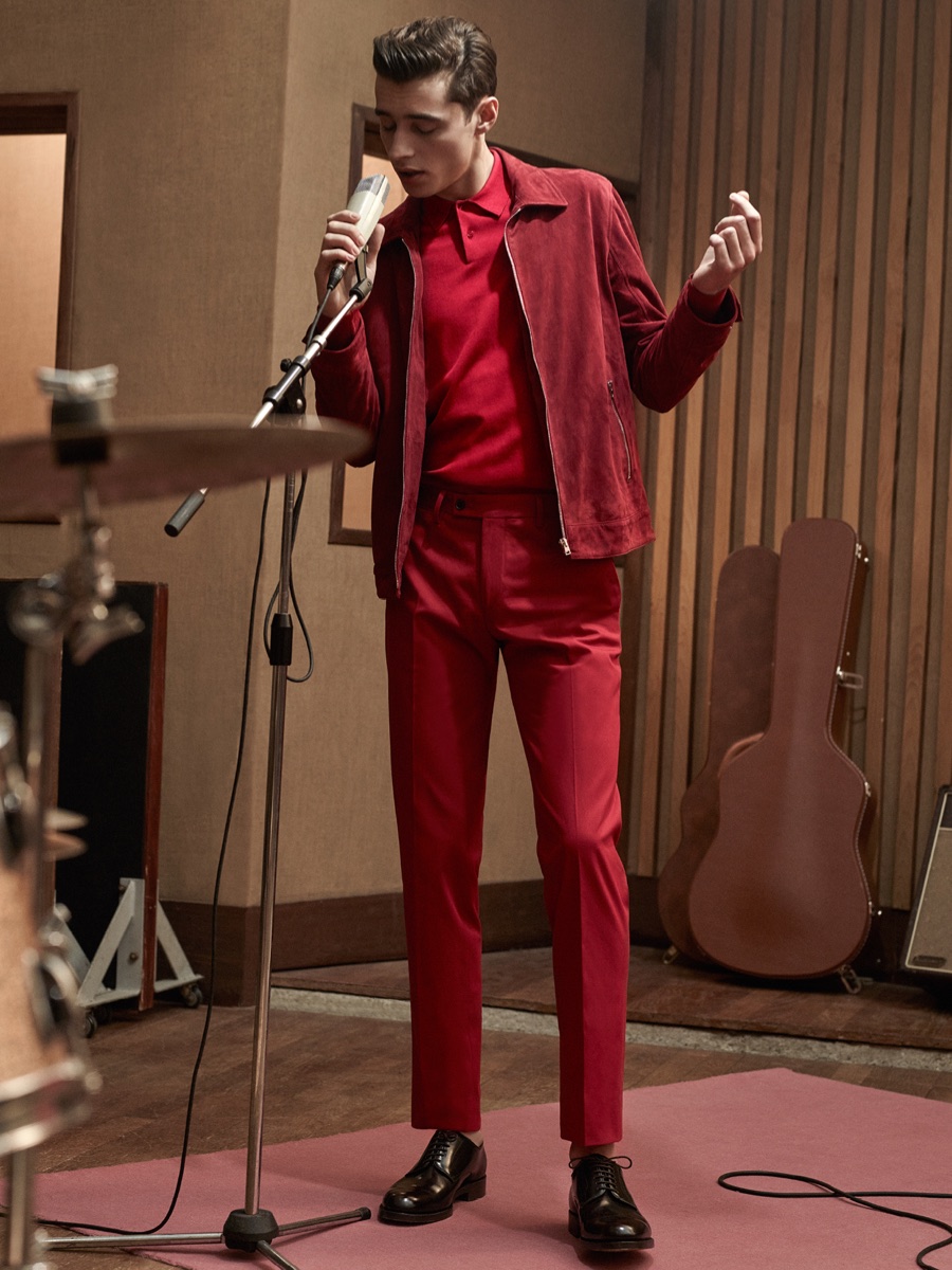 Adrien Sahores Plays a Musician for De Fursac’s Spring Outing