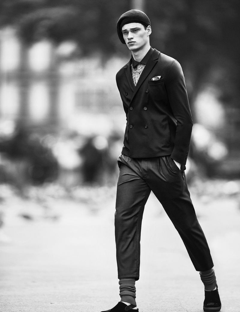 Filip Hrivnak models a slim-cut suiting look for Emporio Armani's spring-summer 2016 campaign.