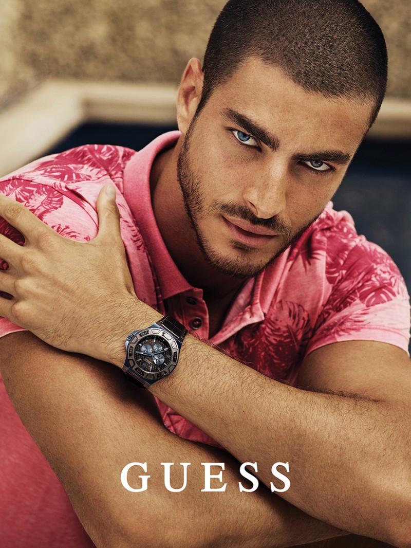 Gui Fedrizzi dons a colorful polo shirt for GUESS' spring-summer 2016 campaign.