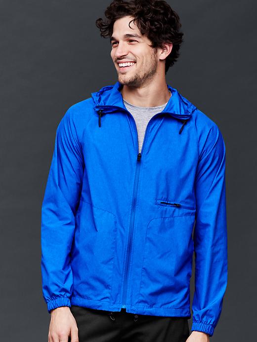 Gap-Fit-2016-Mens-Activewear-Jacket