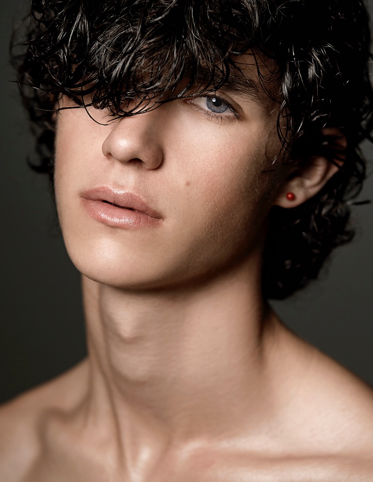Guy-Patrick-2016-Mens-Curly-Hairstyles-004