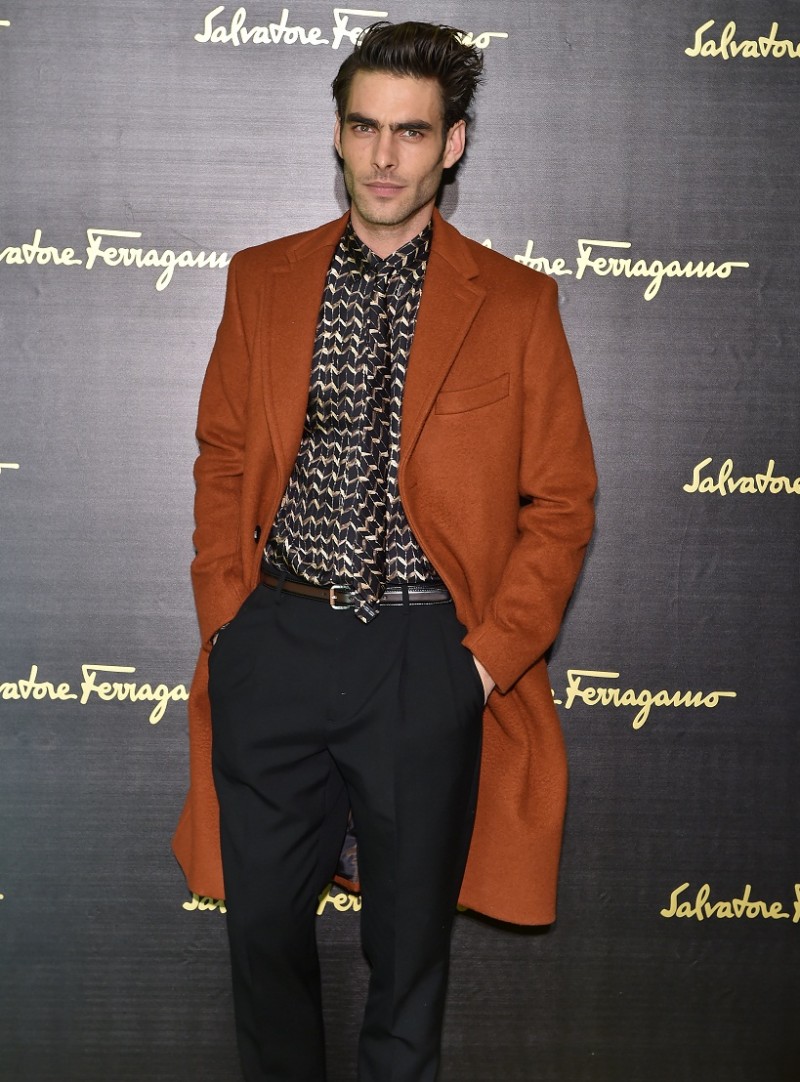 Jon-Kortajarena-2016-Salvatore-Ferragamo-Show