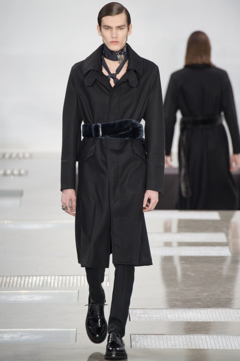 Louis-Vuitton-2016-Fall-Winter-Mens-Collection-036 » Louis Vuitton Celebrates Parisian Style for Fall Collection Louis-Vuitton-2016-Fall-Winter-Mens-Collection-036