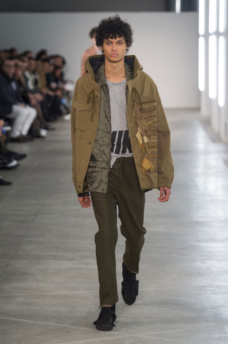 No. 21 Fall/Winter 2016 Menswear Collection » No. 21 Finds a Softer Gentleman for Fall Collection No. 21 Fall/Winter 2016 Menswear Collection