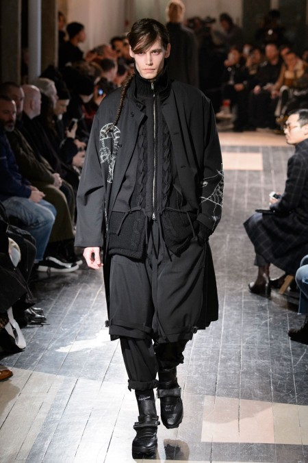 Yohji Yamamoto 2016 Fall/Winter Men's Collection