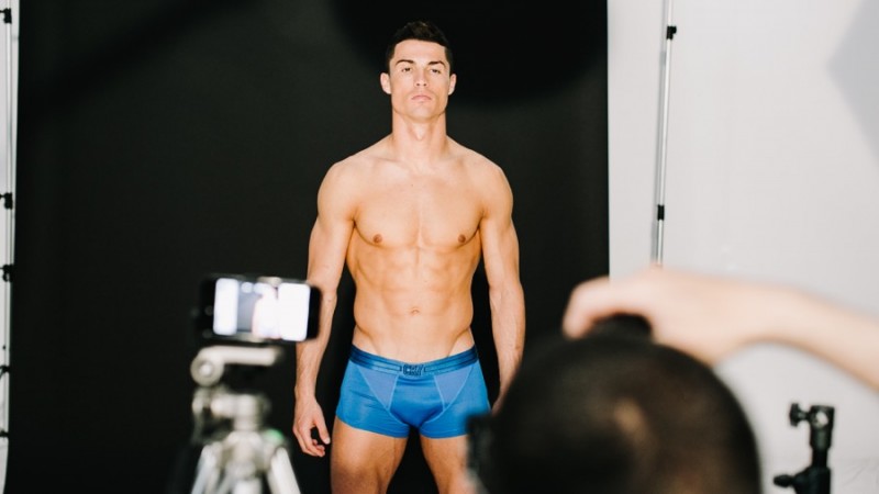 Behind the Scenes: Cristiano Ronaldo shoots his spring-summer 2016 campaign for CR7 underwear.