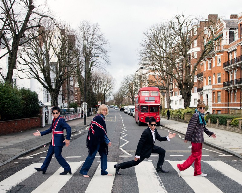 Derek Zoolander and Hansel recreate The Beatles' iconic Abbey Road picture.