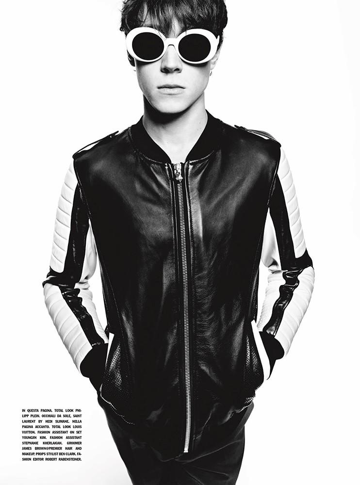 George Mackay embraces moto style in a leather jacket from Philipp Plein.