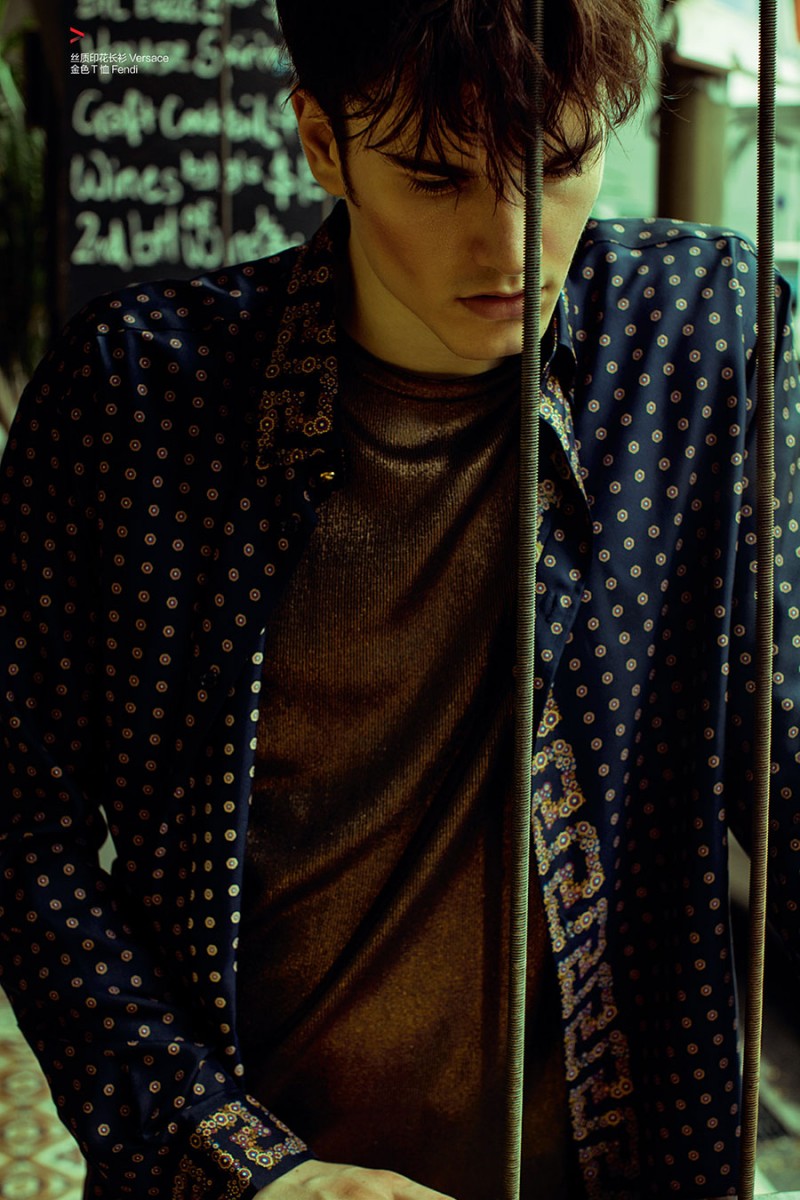 Charles Markham photographed in Versace and Fendi. » Harper's Bazaar Man China Hones in on Prints for Spring Charles Markham photographed in Versace and Fendi.