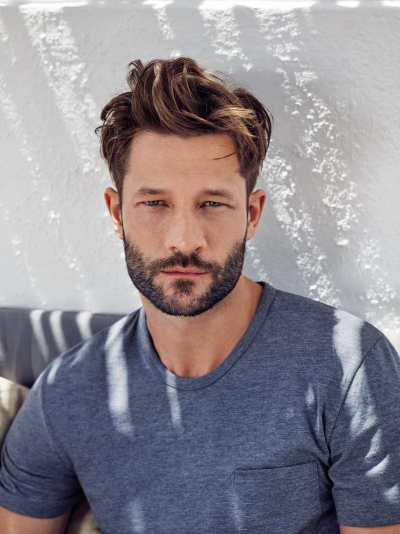 John Halls is front and center for a casual image in an essential Mey t-shirt. » Mey Taps John Halls for Spring Imagery John Halls is front and center for a casual image in an essential Mey t-shirt.