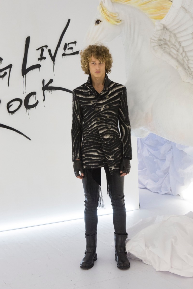 John Varvatos embraces zebra for his wild fall-winter 2016 outing.