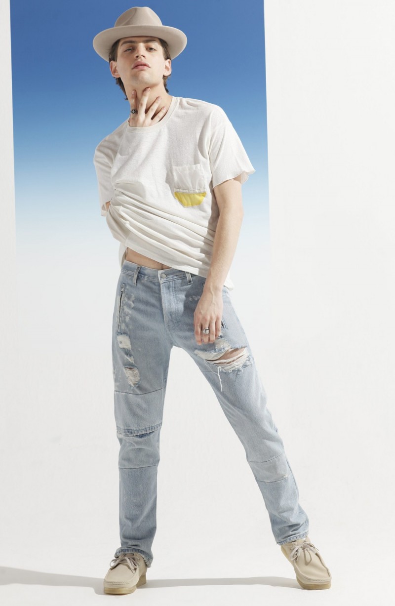 LoungJourney T2 Distressed Leg Jeans