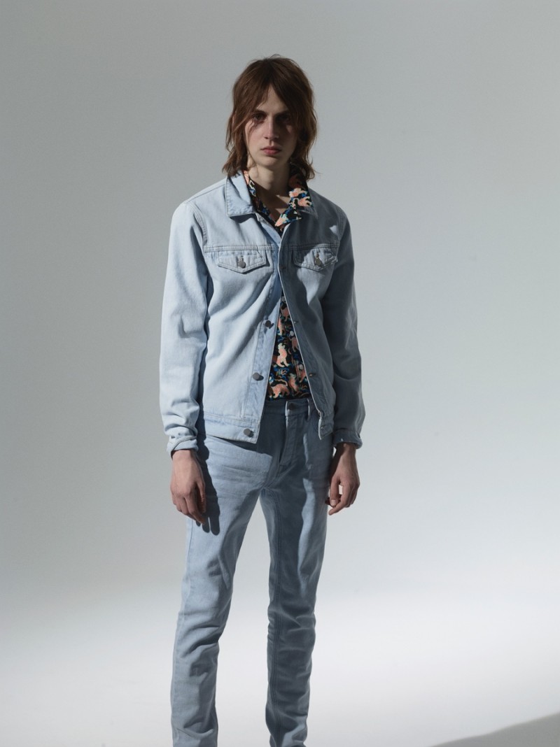 Topman embraces light wash skinny denim for summer.