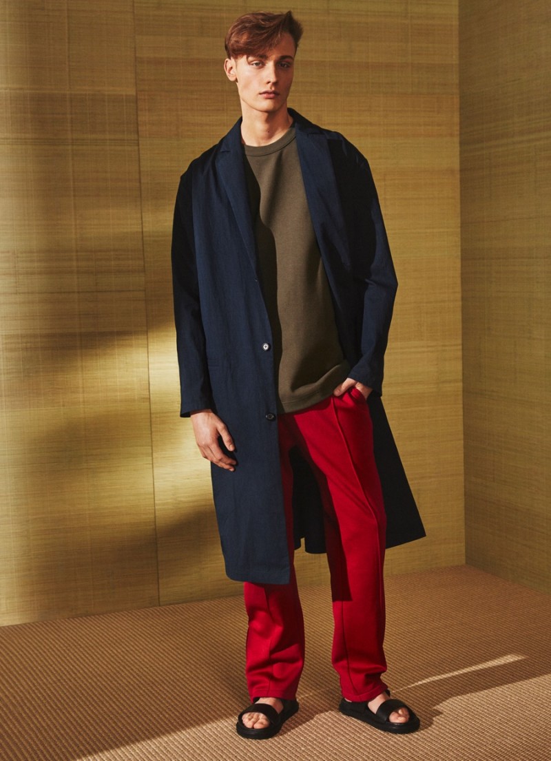H&M embraces oversized proportions with primary colors for its summer 2016 men's offering.