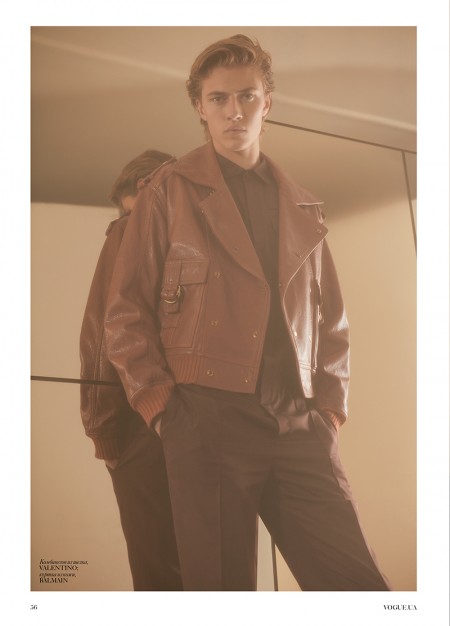 Lucky Blue Smith 2016 Editorial Vogue Man Ukraine 007