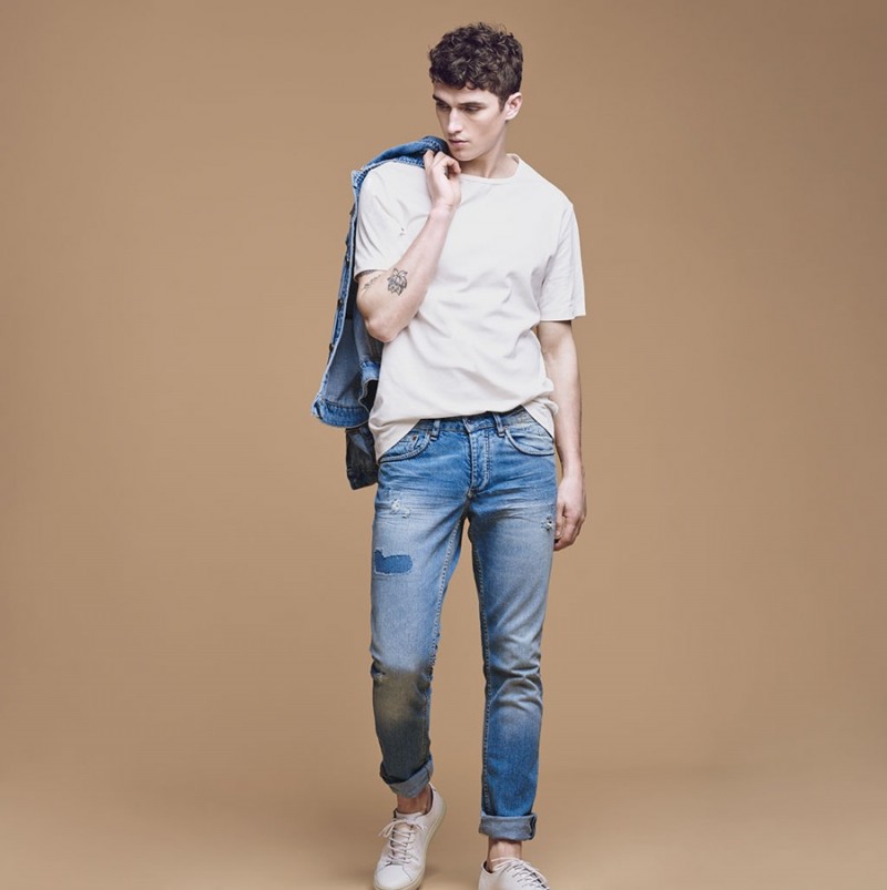 Matthew Holt wears Mango's Steve Slim-Fit jeans.