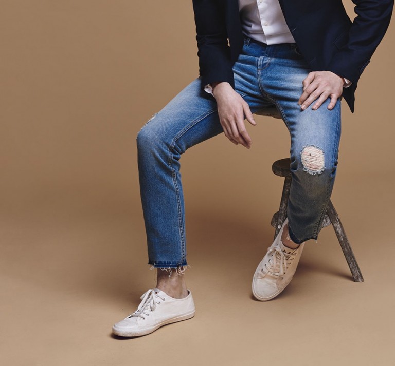 Mango Denim Guide: Matthew Holt Models Latest Fits – The Fashionisto