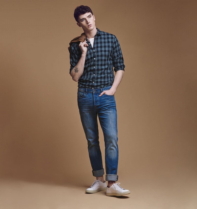 Matthew Holt wears Mango's Bob Straight-Fit jeans.