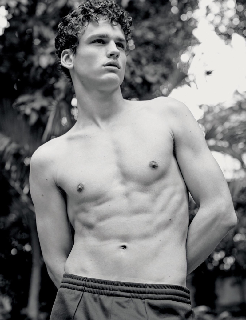 Simon Nessman 2016 Editorial Numero Homme 004