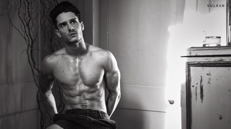 Diego Barrueco Poses for Vulkan, Talks Social Media