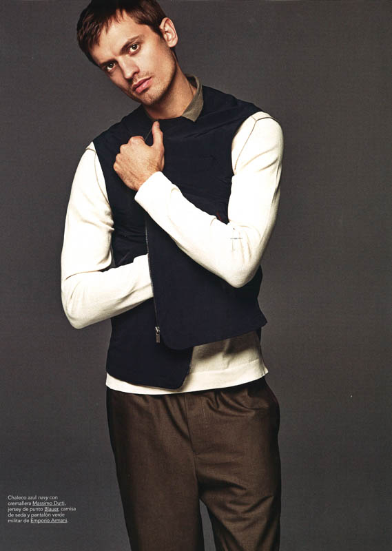 GQ España: Eddie Klint Models Modern Basics