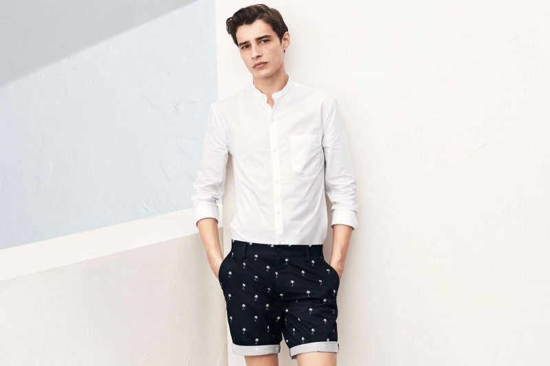 Adrien Sahores dons a collarless shirt with print cotton shorts from H&M.