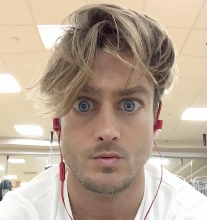 Jason Morgan shares a quirky image, promoting his Snapchat at jasonmorgan35.