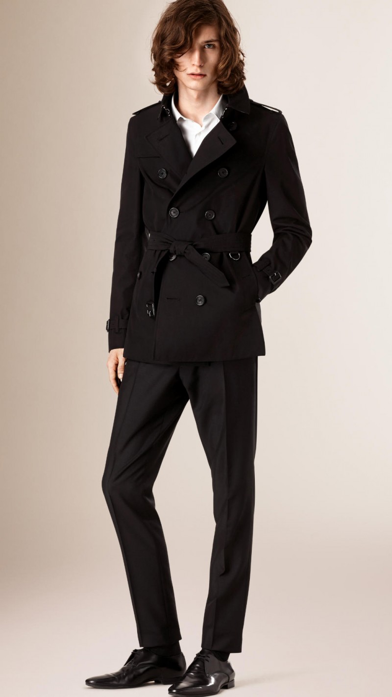 Mr. Burberry Chelsea Short Heritage Trench Coat