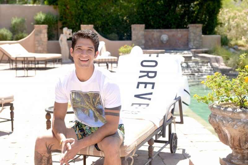 Tyler Posey embraces casual style in a Forever 21 Aesthetic Palm Graphic Tee