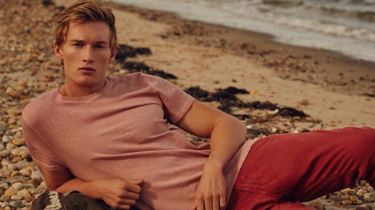 On the Coast: Abercrombie & Fitch Rounds Up Summer Styles