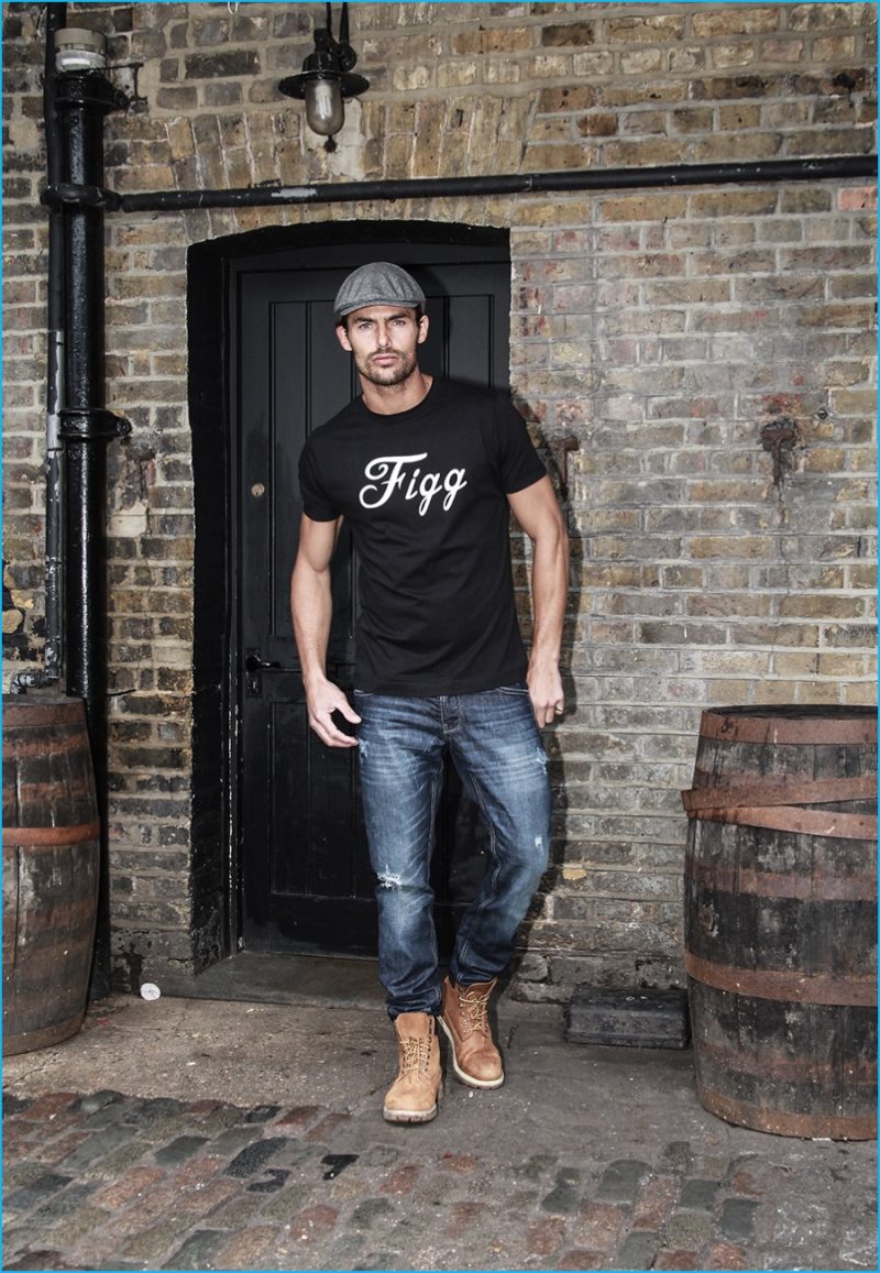 Jacey Elthalion sports British Vintage Boxing's Figg t-shirt, which pays tribute to English boxing champion James Figg.