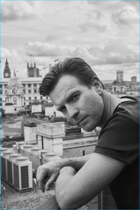 Ewan McGregor 2016 Photo Shoot GQ Germany 005