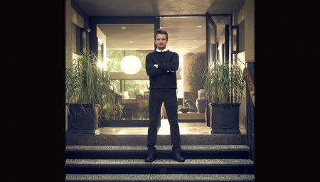 Jeremy Renner 2016 Photo Shoot Robb Report 003