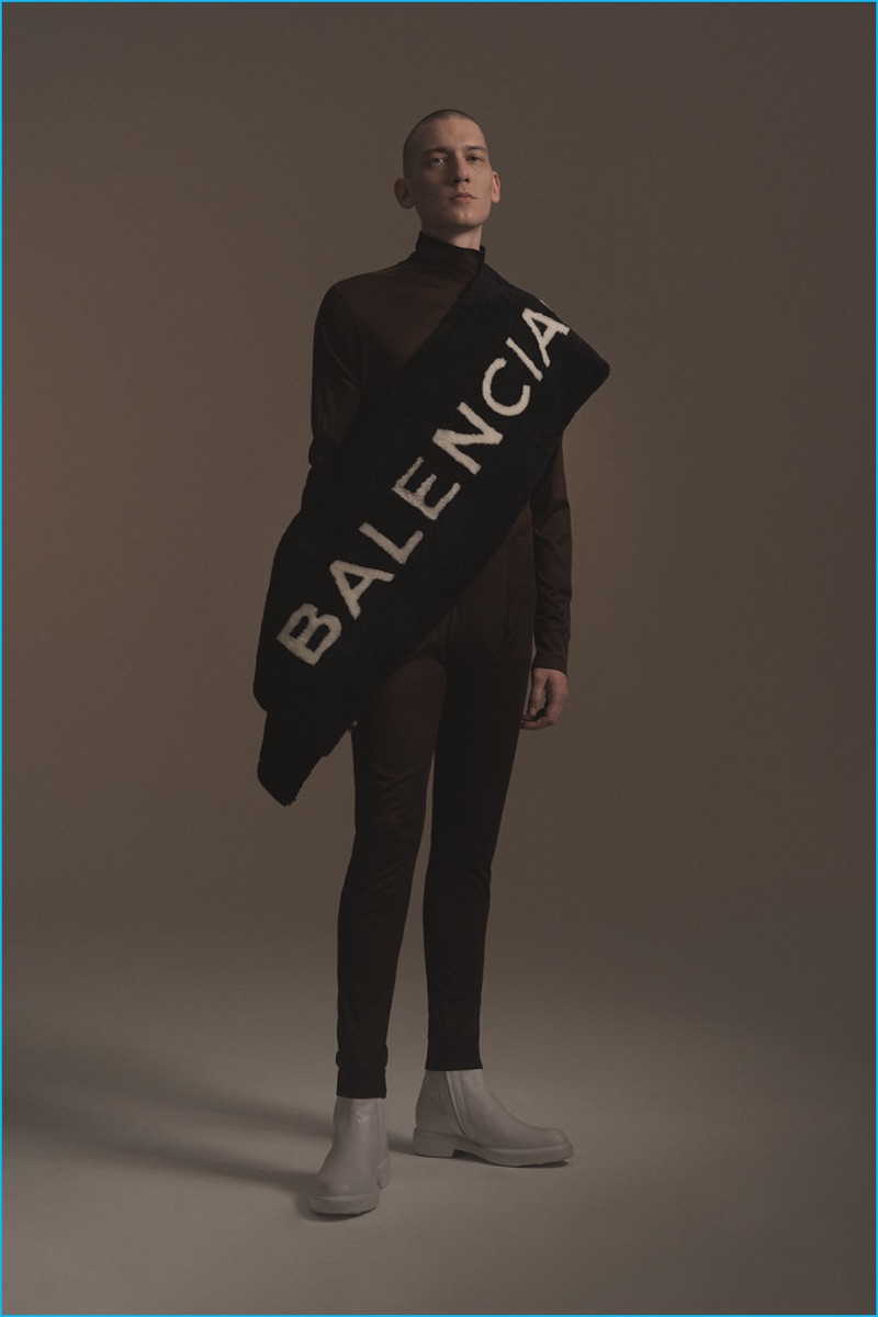 Balenciaga brings the drama with a focus on silhouettes for fall-winter 2016.