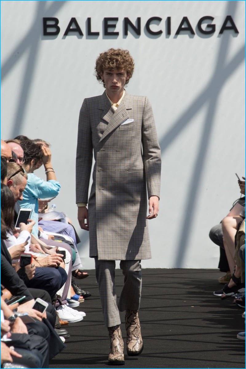 Balenciaga 2017 Spring Summer Mens Runway Collection