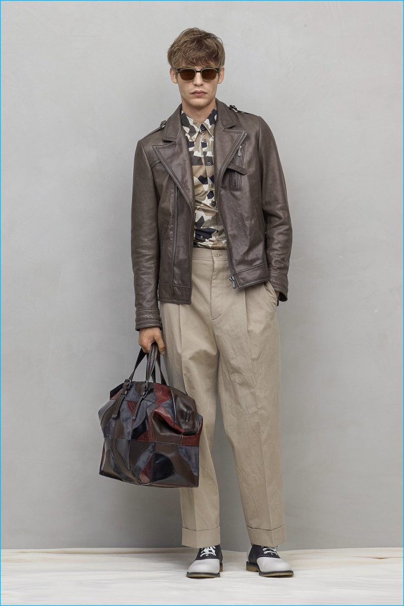 Bottega Veneta channels subtle military style, revisiting the 1940s for inspiration.