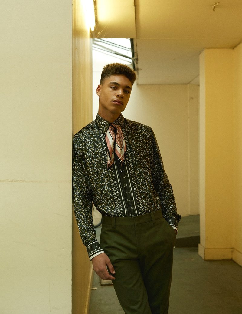 Brian Whittaker is dashing in a dandy look from Fendi's fall-winter 2016 collection.