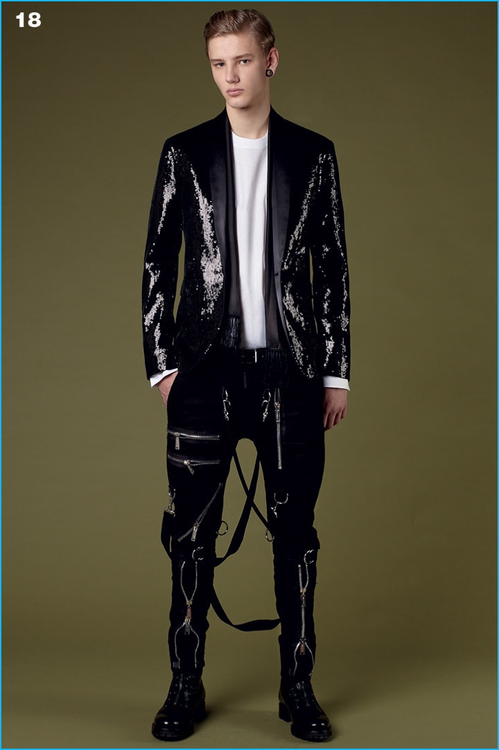 Sequins are front and center for quite the dinner jacket from Dsquared2's pre-fall 2016 collection.