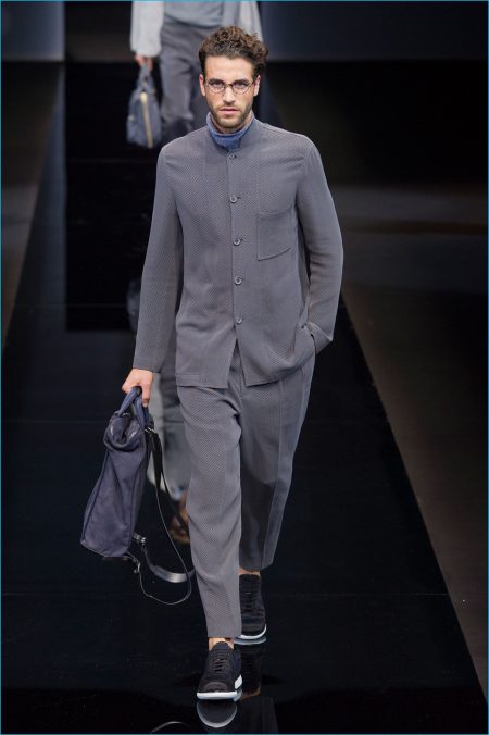 Giorgio Armani 2017 Spring/Summer Men's Runway Collection