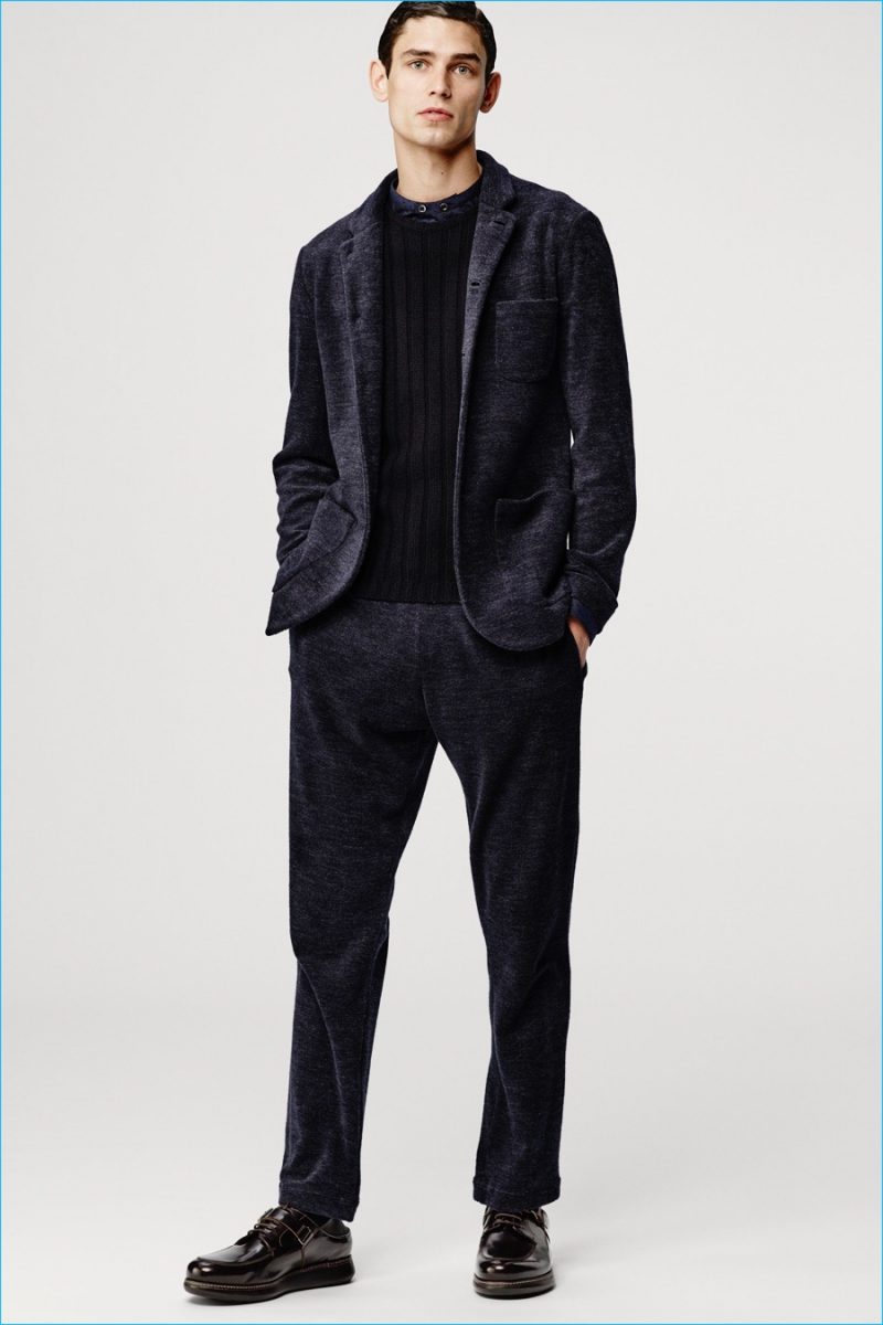 Arthur Gosse dons a dark look from Giorgio Armani's fall-winter 2016 collection. » Giorgio Armani Unveils Chic Fall Preview Arthur Gosse dons a dark look from Giorgio Armani's fall-winter 2016 collection.