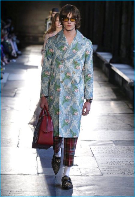 Gucci 2017 Mens Cruise Collection Runway Show 002
