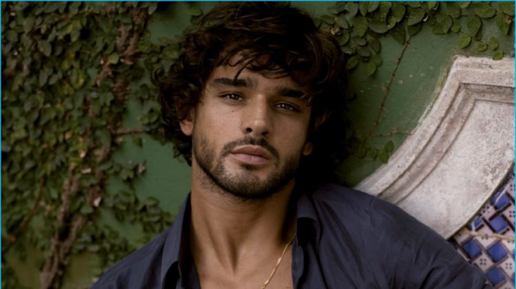 Harpers Bazaar Espana 2016 Editorial Marlon Teixeira Closeup