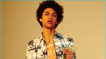 L'Officiel Hommes Germany Highlights Tropical Summer Fashions