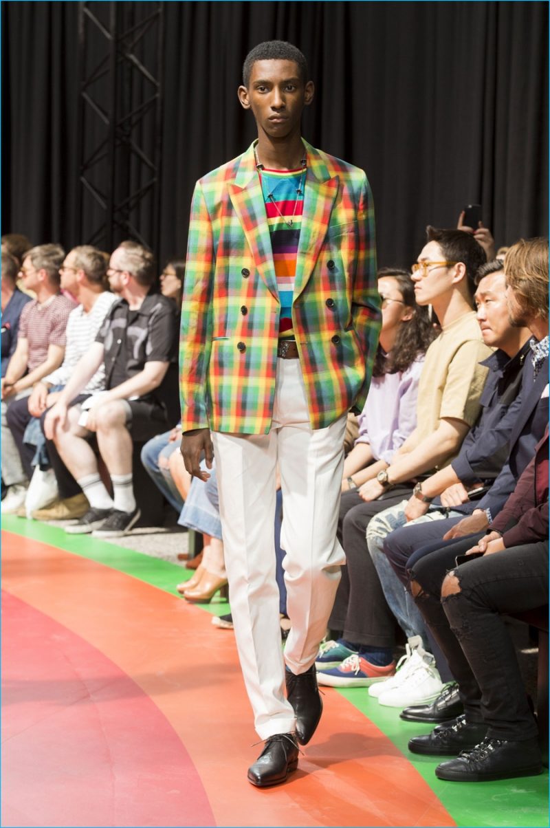 Tropical hued tartan lends Paul Smith's spring-summer 2017 collection an upbeat vibe.