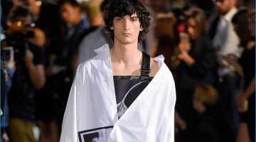 Raf Simons Features Robert Mapplethorpe Photography for Spring Collection Raf Simons Features Robert Mapplethorpe Photography for Spring Collection