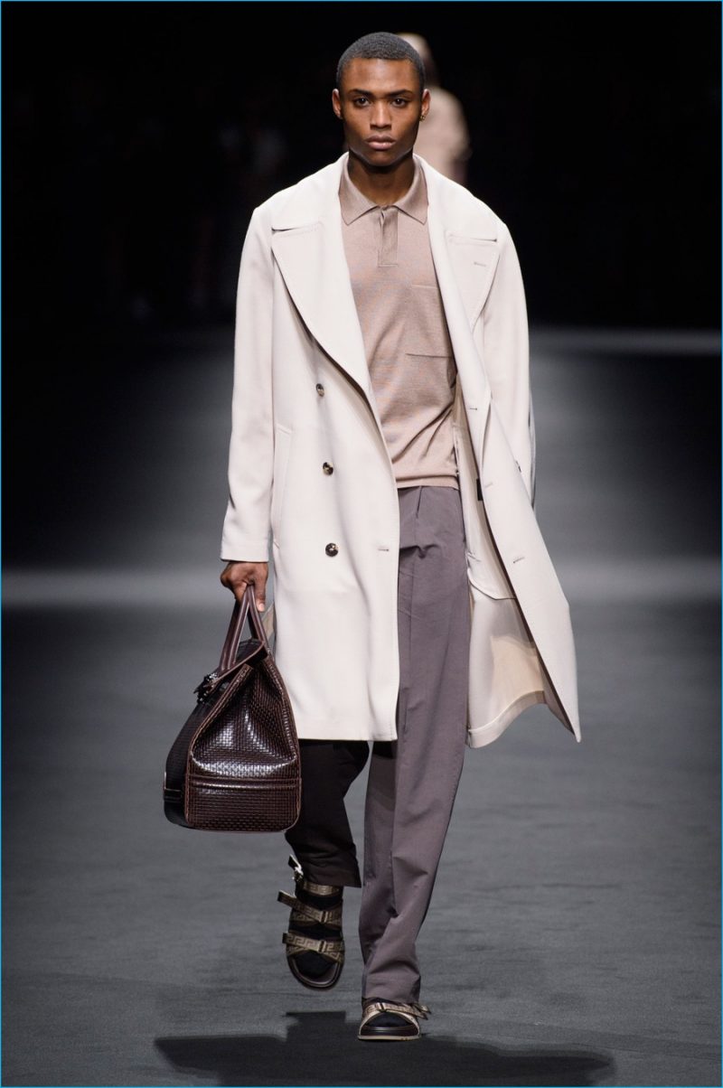 Versace 2017 Spring/Summer Men's Runway Collection