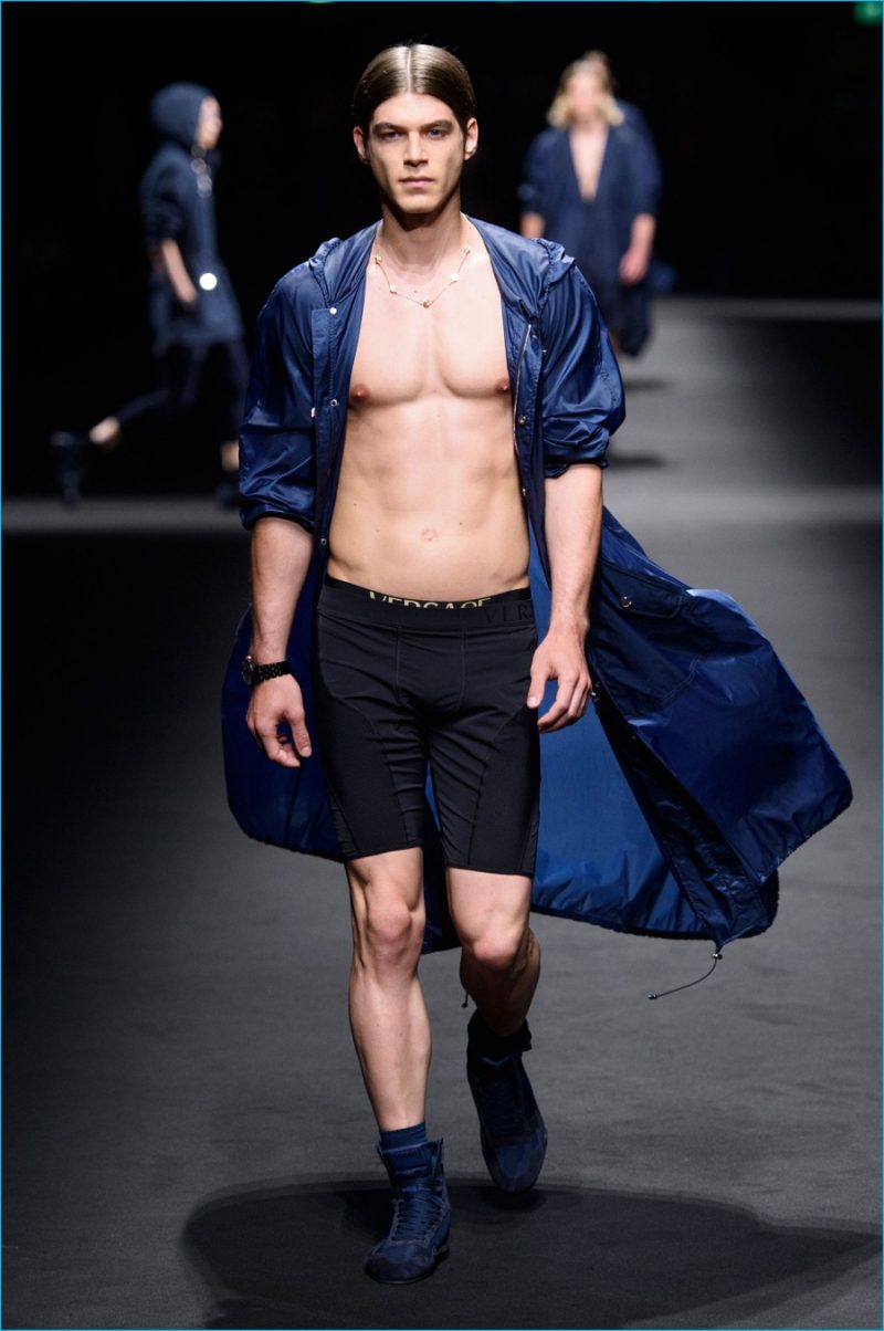 Versace 2017 Spring/Summer Men's Runway Collection