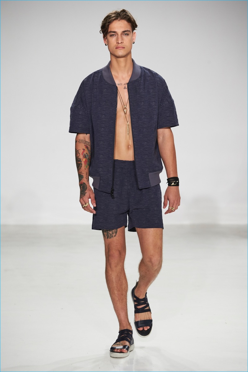 Cadet plays with the bomber jacket for spring-summer 2017, creating a short sleeve version. » Cadet Softens Its Military Aesthetic for Spring Cadet plays with the bomber jacket for spring-summer 2017, creating a short sleeve version.
